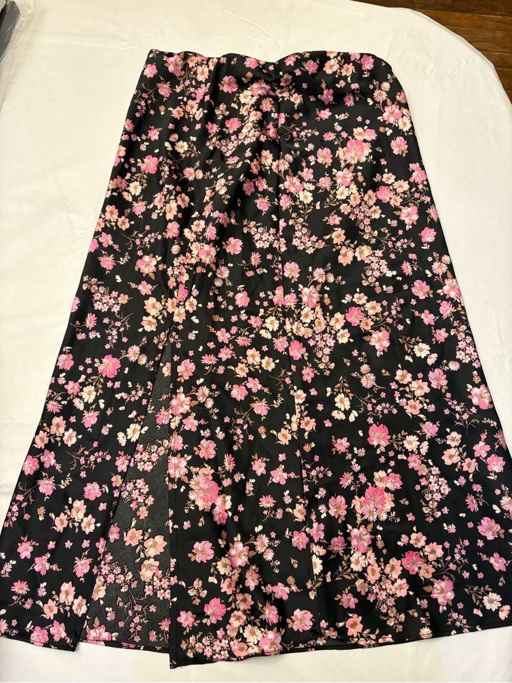 Francesca's Collections Black Midi Skirt with Pink Floral Pattern Size S